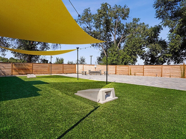 Building Photo - Greenhill