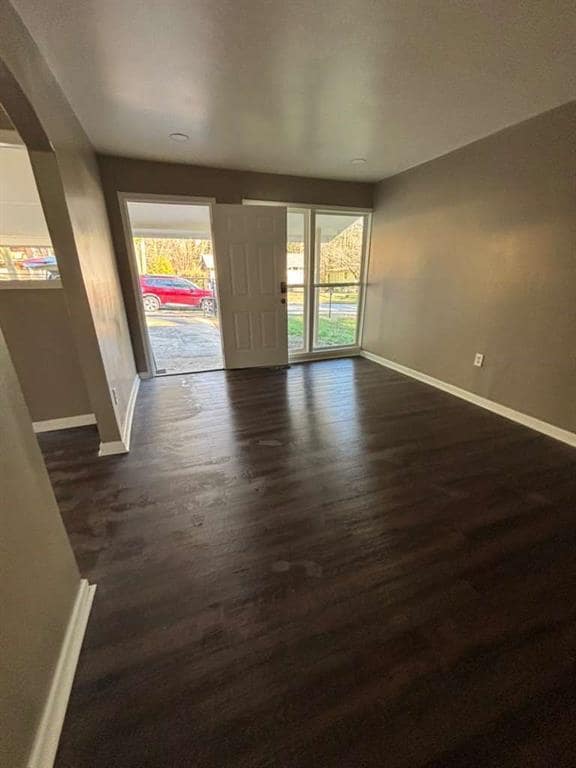 Building Photo - 2007 Turner Rd SE