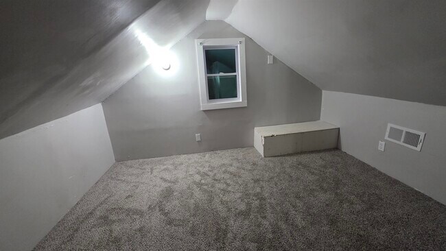 Building Photo - 3569 Bayliss Ave