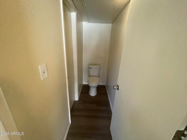 Building Photo - 2040 S Longmore