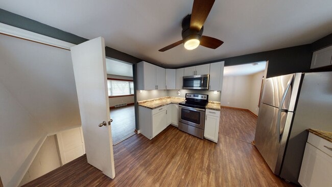 Building Photo - Charming 3-Bedroom, 2-Bath Single-Family H...