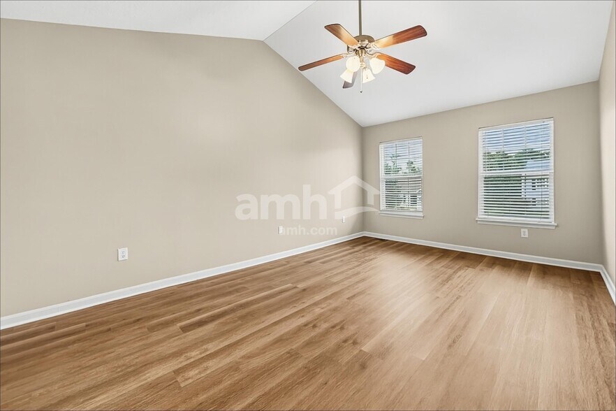 Building Photo - 3145 Old Glory Ln
