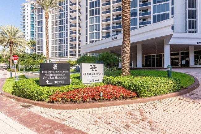 Building Photo - 10275 Collins Ave