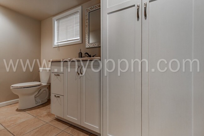 Building Photo - Completely Remodeled! 3 Bedroom / 3 Bathro...