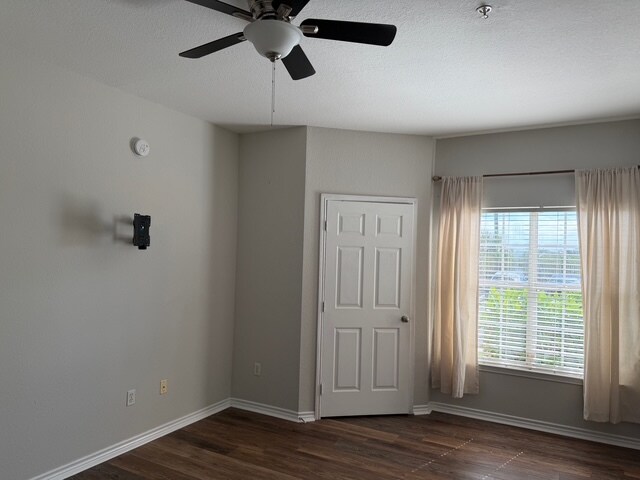 Building Photo - 4306 Bayside Village Dr