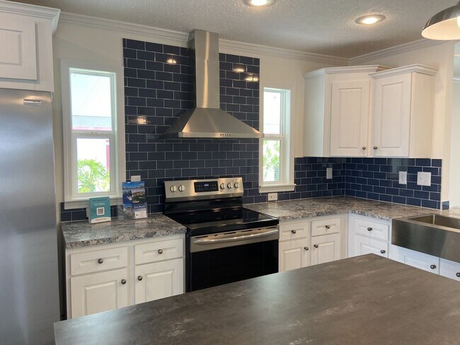 Building Photo - 7300 20th St