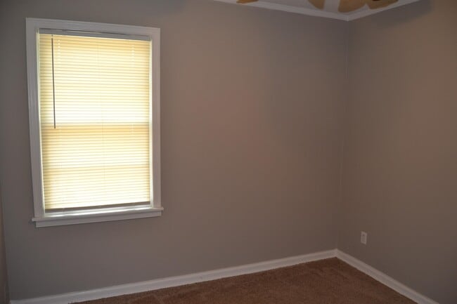 Building Photo - 1328 Marcia Rd