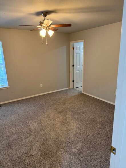 2nd bedroom - 2317 W Skyler Dr