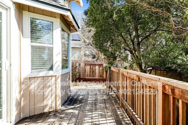 Building Photo - 1336 Jennings Park Way