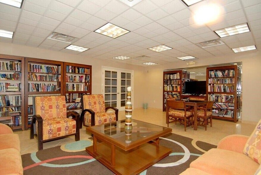 Building Photo - 3800 Galt Ocean Dr