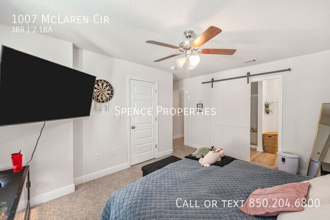 Building Photo - 1007 McLaren Cir