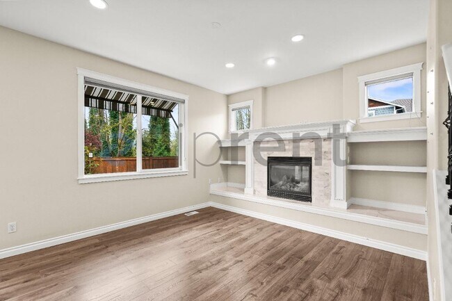 Building Photo - 7413 NE 200th St