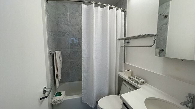 Building Photo - 225 W 56th St