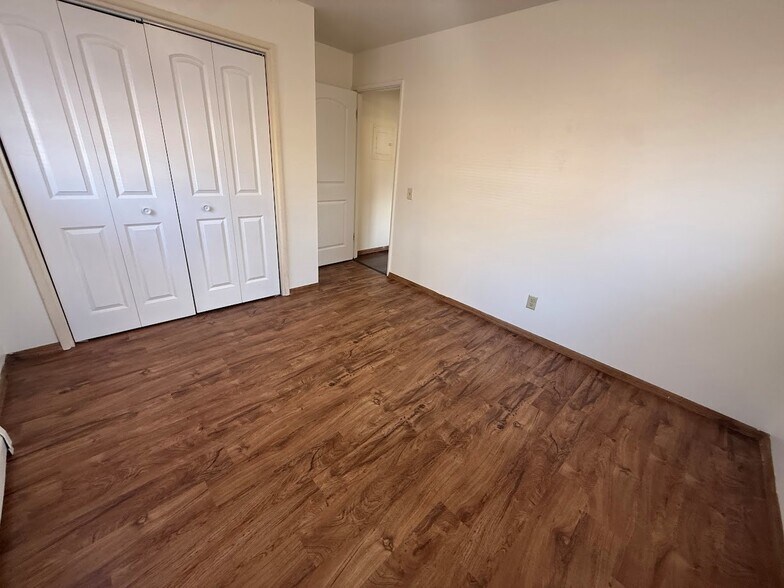 Building Photo - 2506 Brentwood Pky