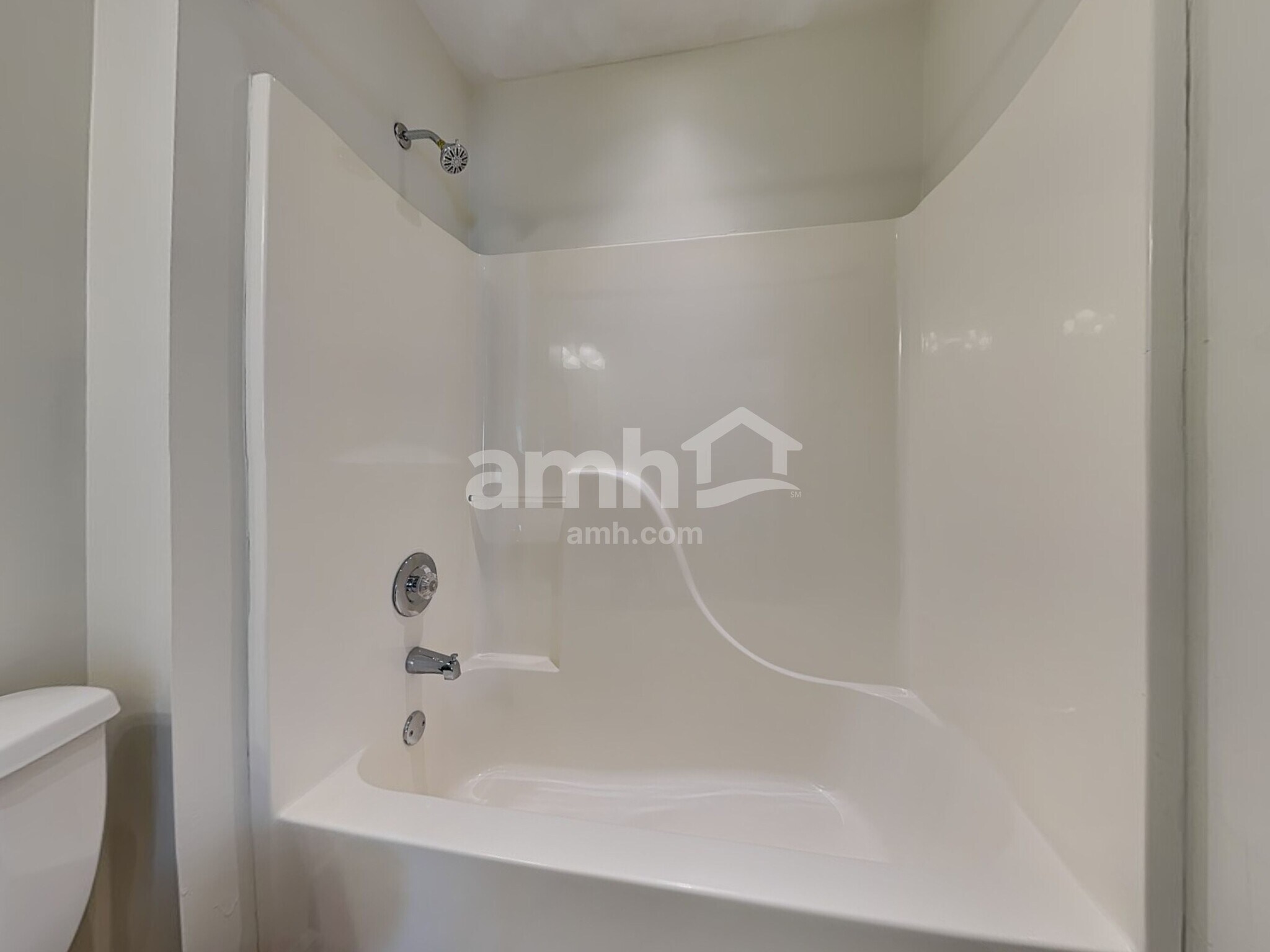 Building Photo - 750 Brooks Rd