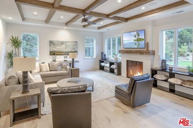 Building Photo - 24277 Dry Canyon Cold Creek Rd