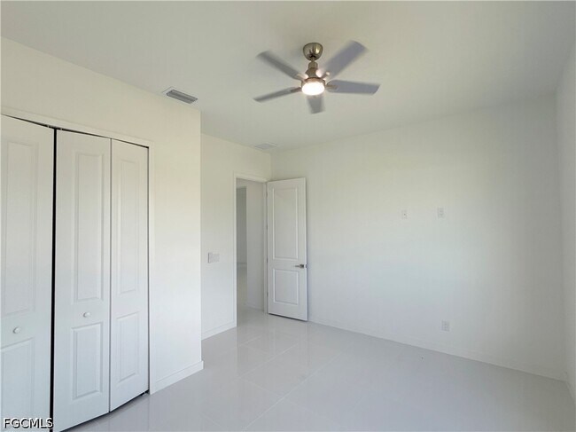 Building Photo - 4113 NW 34th Ln