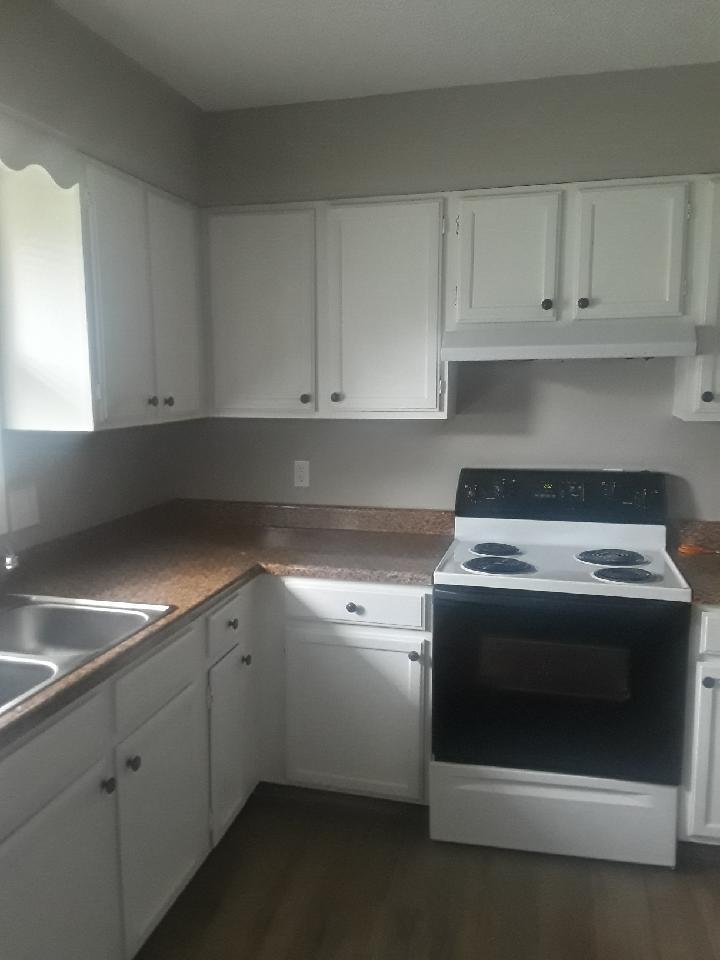 KITCHEN - 704 S 40th St