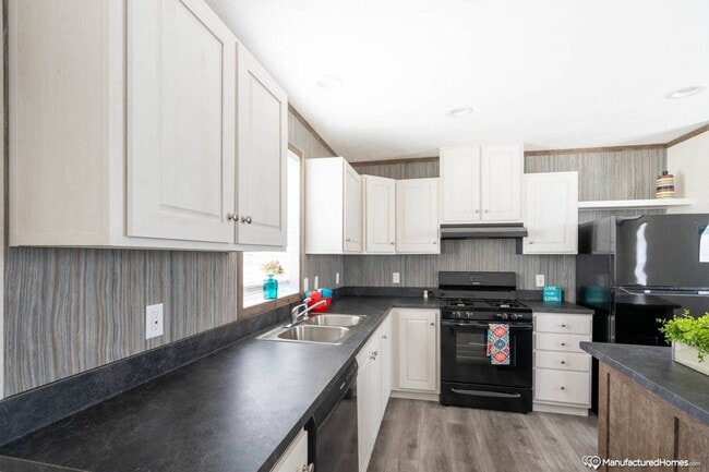 Building Photo - 1811 N Telegraph Rd