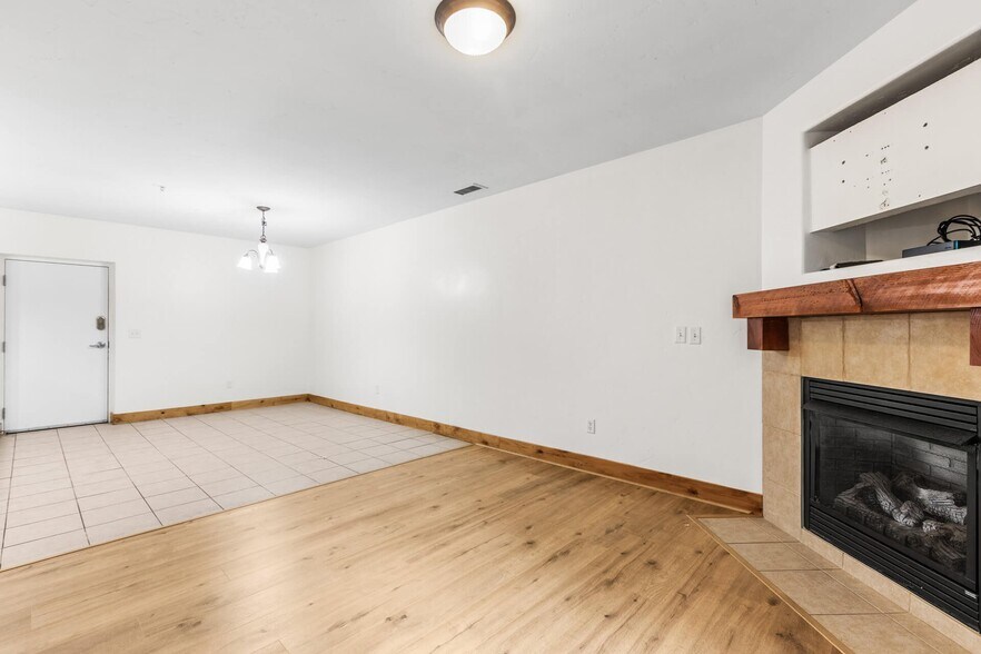 Building Photo - 5501 Lillehammer Ln