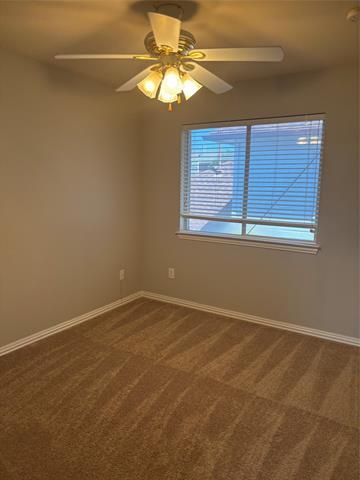 Building Photo - 1332 W Branch Hollow Dr