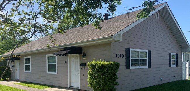 1910 ALVIN APT A - 1910 Alvin St