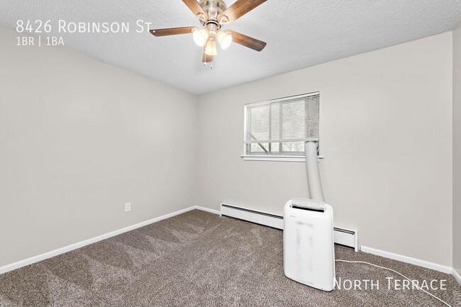 Building Photo - Cozy 1-Bedroom in Overland Park – Your New...