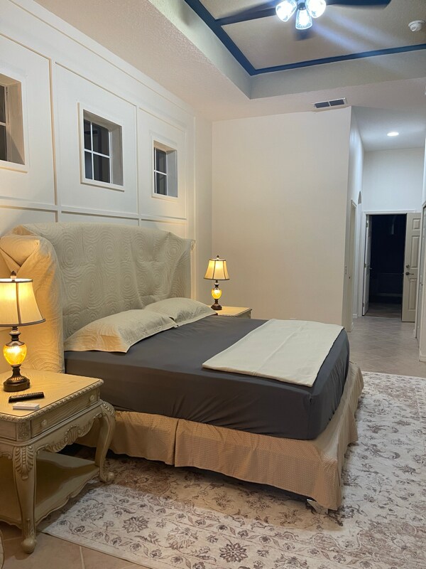 Building Photo - 8670 Avalon Blvd