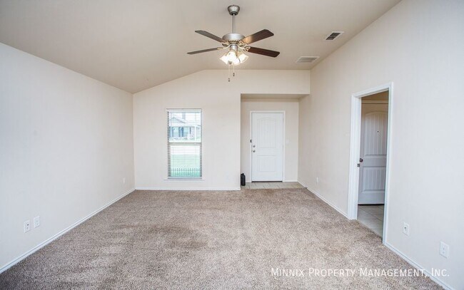 Building Photo - 14211 Vernon Ave