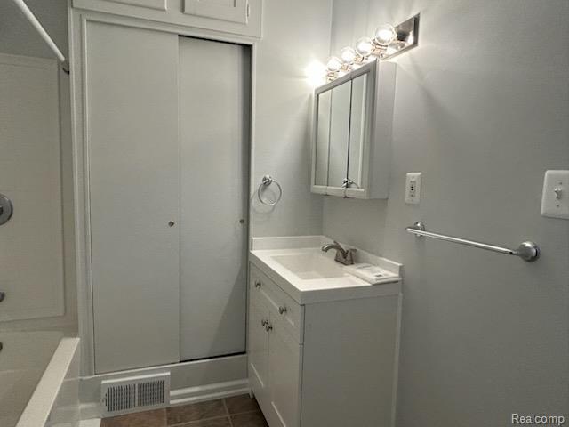 Building Photo - 6199 Monrovia Dr