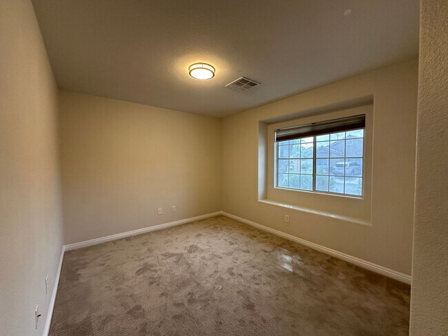 Building Photo - Home for Rent