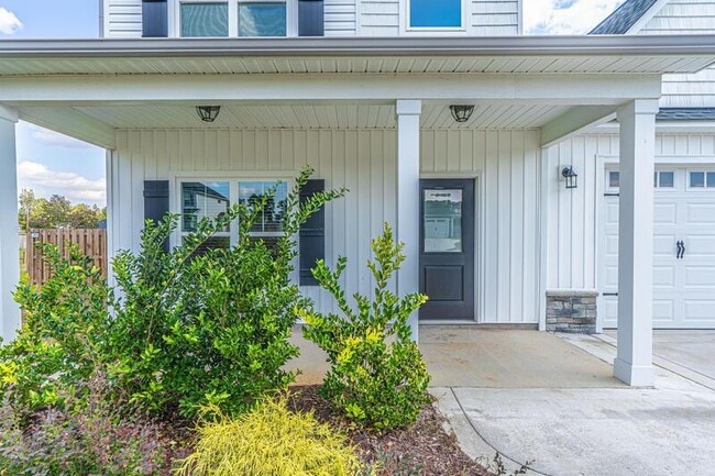 Building Photo - 151 Titleist Ct