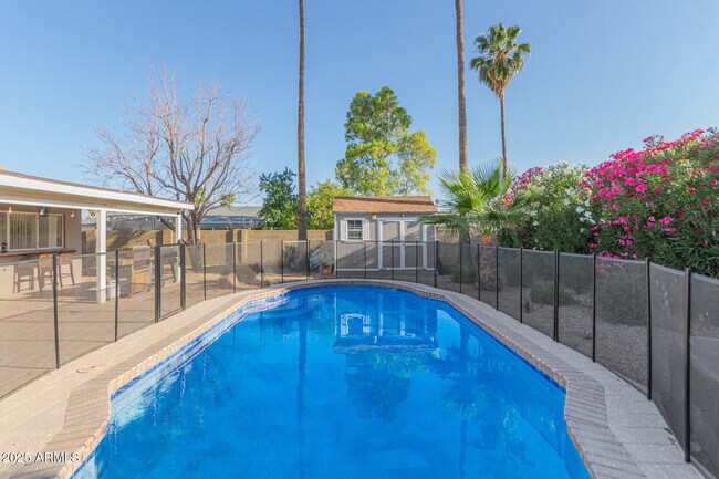 Building Photo - 14034 N 60th St