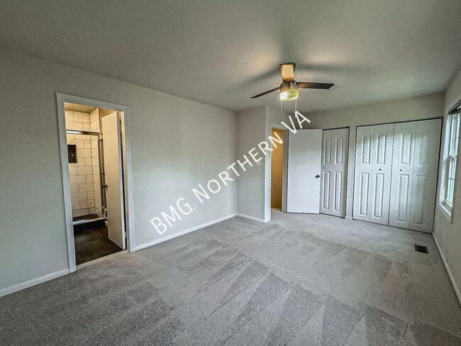 Building Photo - 9963 Capperton Dr
