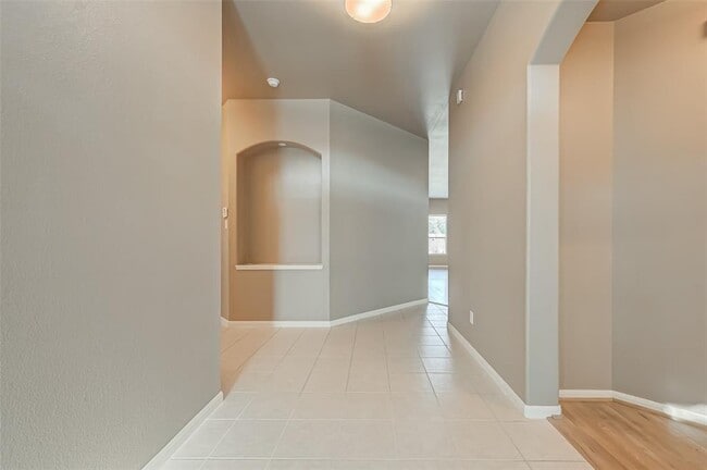 Building Photo - 2439 Marquette Trail