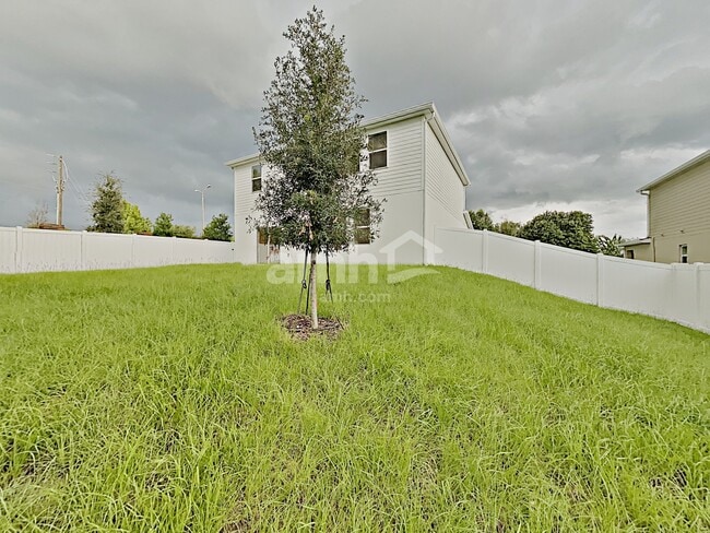 Building Photo - 707 Zarabrooke Ct