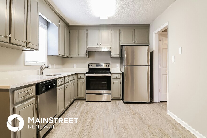 Building Photo - 1457 Smokey Mountain Dr