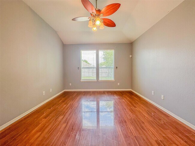 Building Photo - 14627 Cypress Cottage Ct