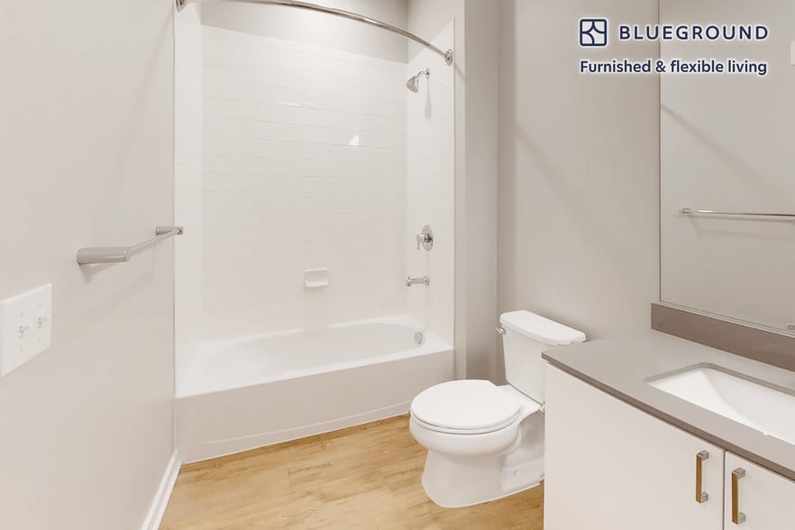 Building Photo - 2 E Joppa Rd