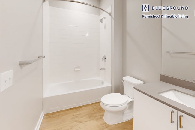 Building Photo - 2 E Joppa Rd