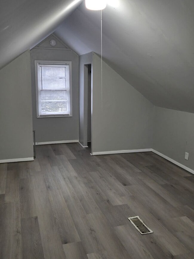 Building Photo - Two bedroom single family home for Rent!