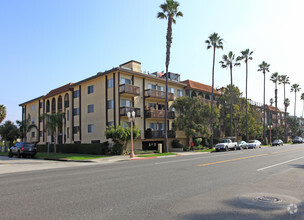 Building Photo - San Remos Apartment