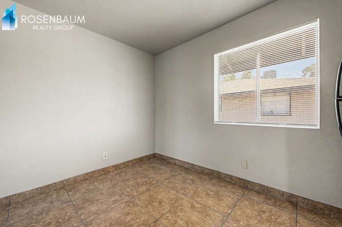 Building Photo - 1746 E 6th Ave