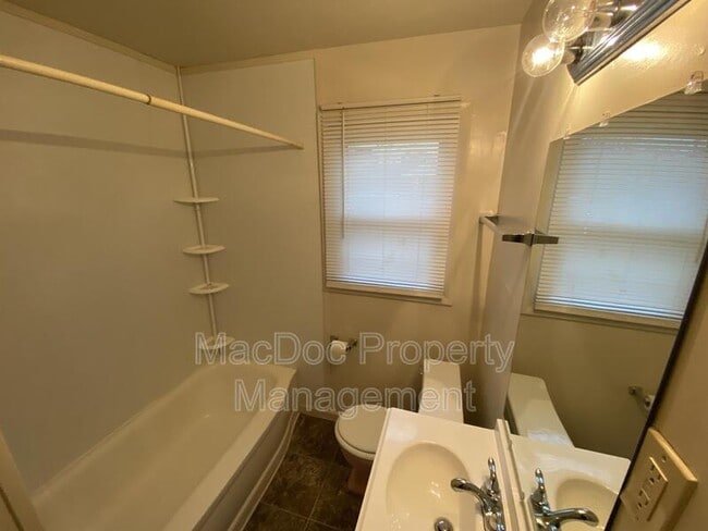 Building Photo - 1804 Airport Ave