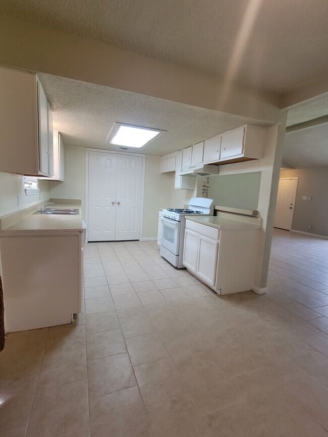 Building Photo - Come and enjoy your new home !