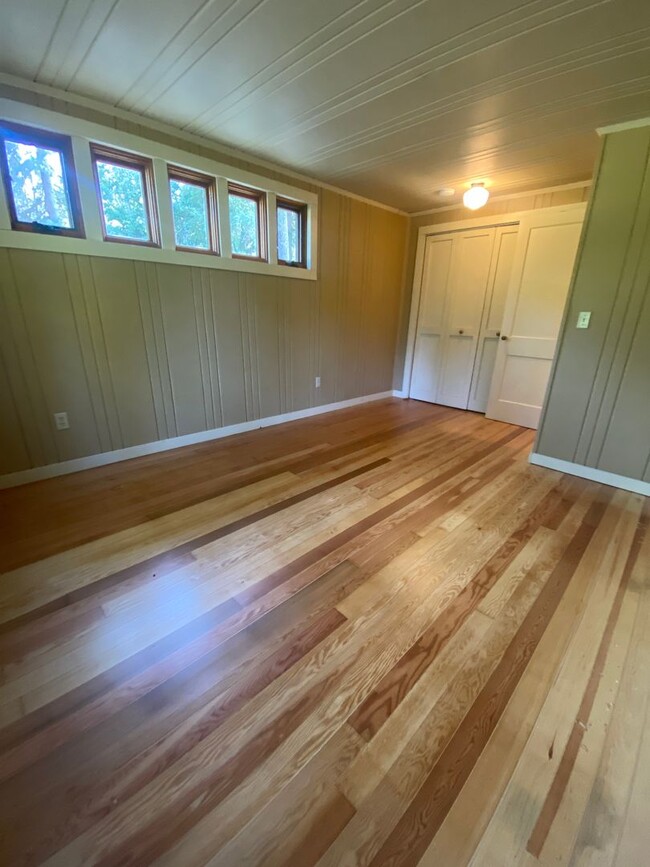 Building Photo - 3 Bedrooms | 2 Bath Home in Trout Lake, Wa...