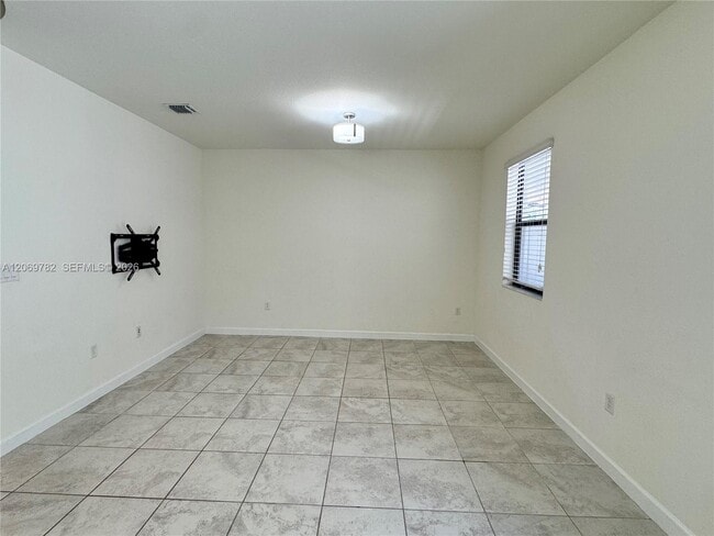 Building Photo - 11424 SW 252nd St