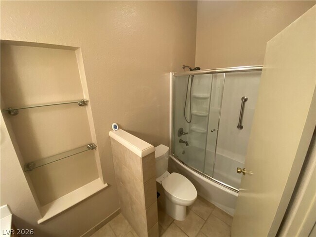 Building Photo - 5712 Swimmer Dr