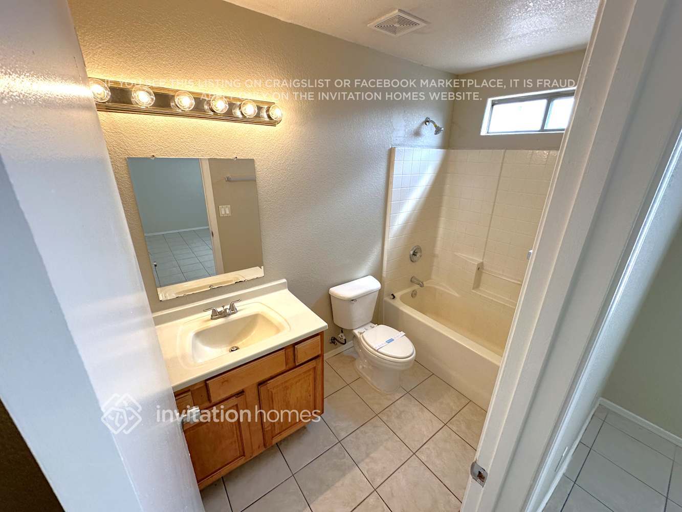 Building Photo - 2527 E Wier Ave