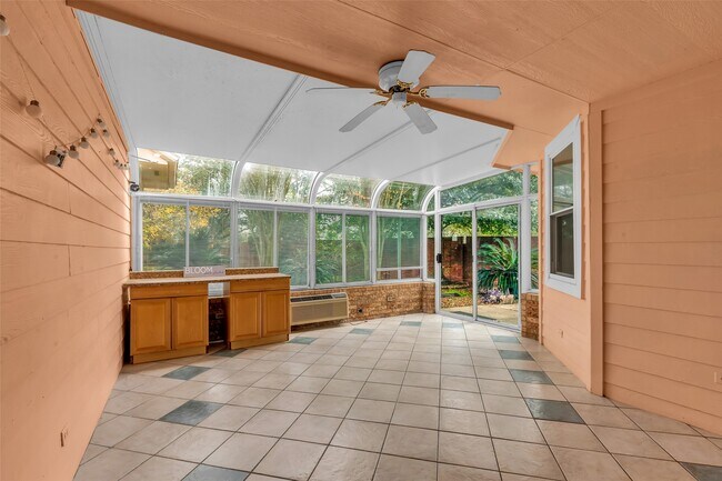 Building Photo - 8506 Willancy Ln